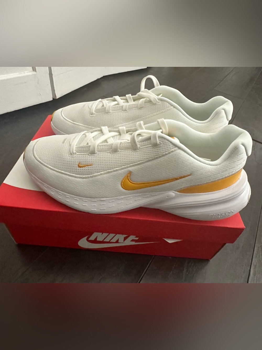 Nike Uplight SC